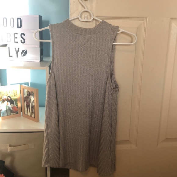 🎉B2GO free🎉 Lace Up Tank Top - Picture 1 of 3